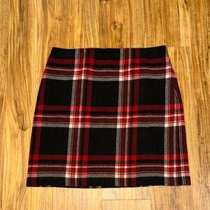 Talbots women’s 14 large skirt Black Red Plaid Mini knee wool causal business